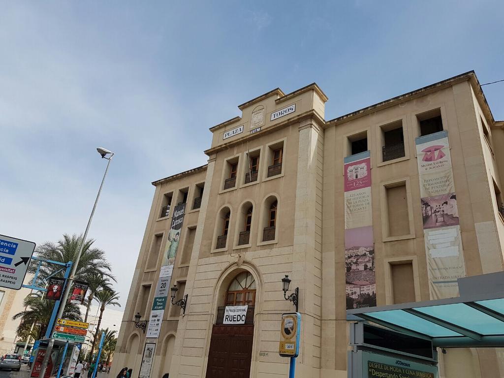 Downtown Apartments Alicante Exterior foto